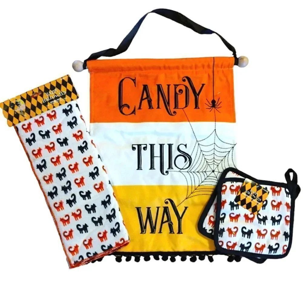 Retro Halloween Themed Pot Holders Dish Mat And Tapestry‎ Kitchen Lot NWT